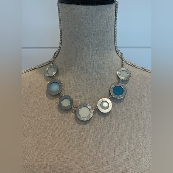 Elegant Blue, Light Green and Cream Cabochon Silver Tone Statement Necklace - Picture 4 of 6